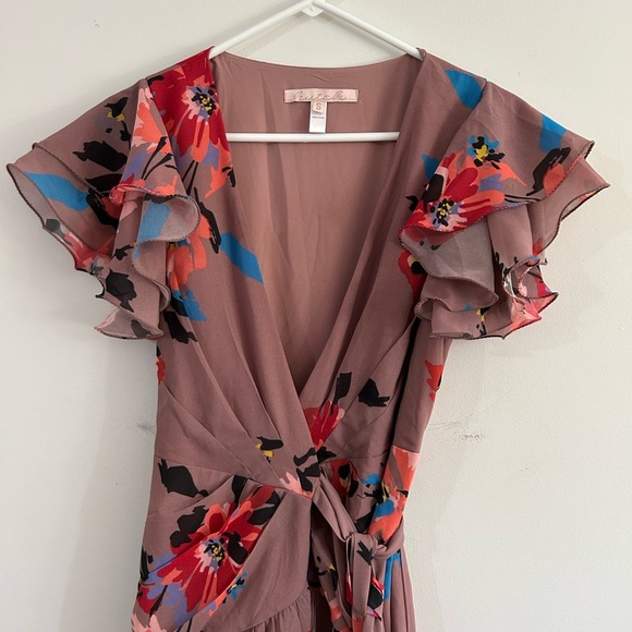 HUTCH Midi Ruffle Wrap Dress Women's Small (2-4) Wrap Tie Waist Floral guest - Picture 4 of 13